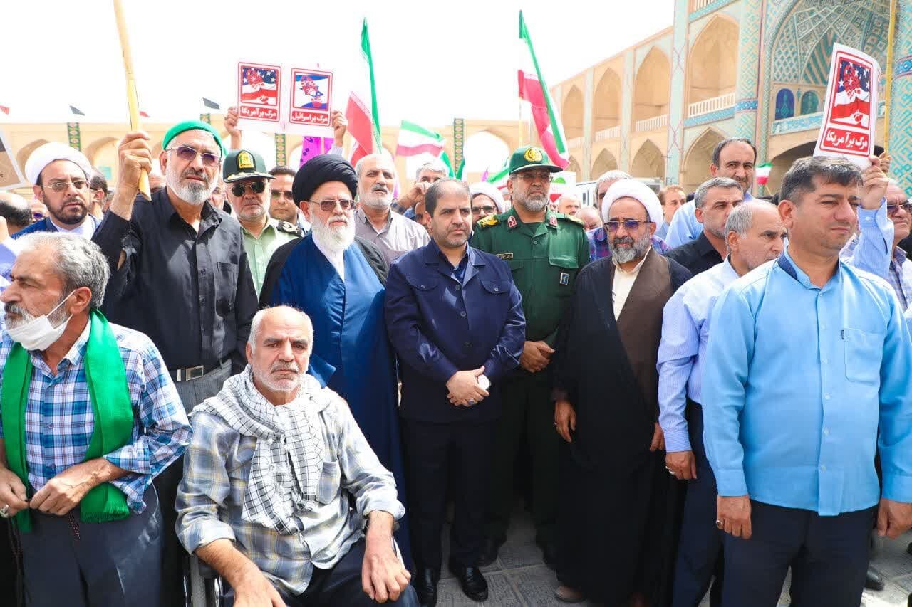 برگزاری مراسم تشییع شهدای حمله رژیم صهیونیستی به یزد