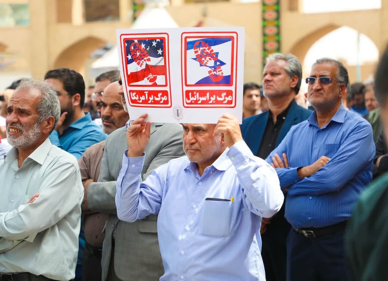 برگزاری مراسم تشییع شهدای حمله رژیم صهیونیستی به یزد