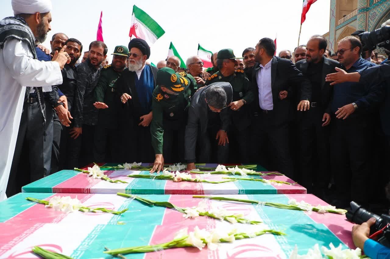 برگزاری مراسم تشییع شهدای حمله رژیم صهیونیستی به یزد