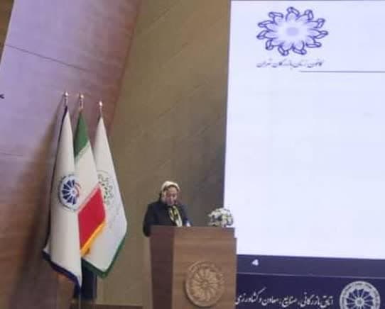 تجلیل از زنان کنشگر و صادر کنندگان نمونه استان سمنان