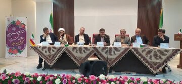 ترک موقت جلسه شورای اداری توسط رئیس دانشگاه آزاد صدای استاندار چهارمحال و بختیاری را درآورد