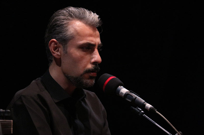 تصاویر | اجرای کنسرت زنده‌ی «حصار» در سالن تئاتر شهر سمنان