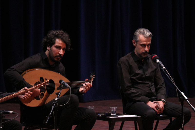 تصاویر | اجرای کنسرت زنده‌ی «حصار» در سالن تئاتر شهر سمنان