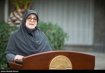 حضور مهاجرانی در ارکستر سمفونیک تهران/ وزیر ارشاد هم بود