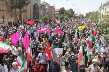 خروش انقلابی مردم کرمان در راهپیمایی جمعه خشم و نصر/ مردم دیار حاج قاسم فریاد مرگ بر صهیونیسم سر دادند