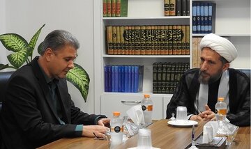 دیدار مدیرکل حفاظت محیط زیست استان قزوین با امام جمعه