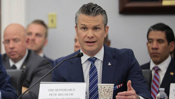 رئیس پنتاگون:وقت صلح است نه جنگ؛ این دولت دیدگاه بسیار متفاوتی نسبت به آن درگیری دارد