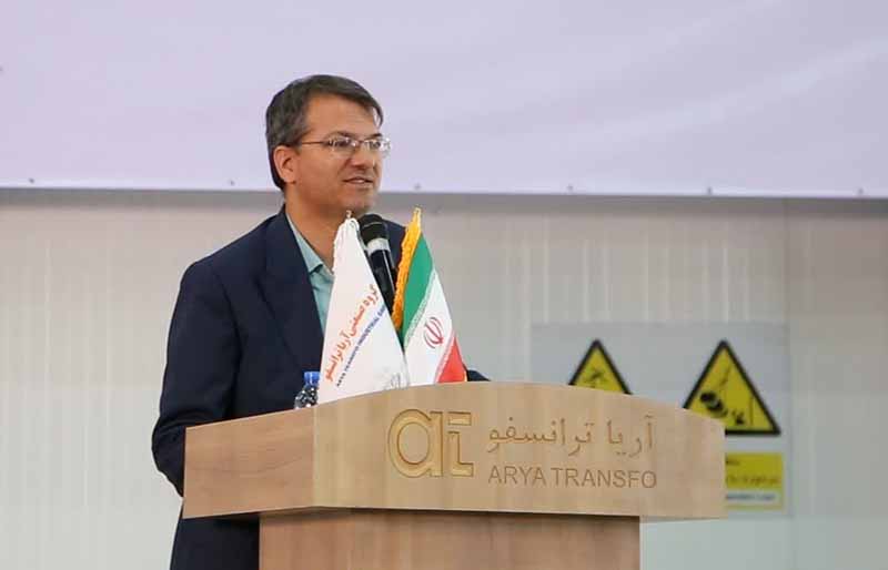 رونمایی از بزرگترین ترانسفورماتور خورشیدی کشور؛ انتقاد صریح از واردات تجهیزات نیروگاهی