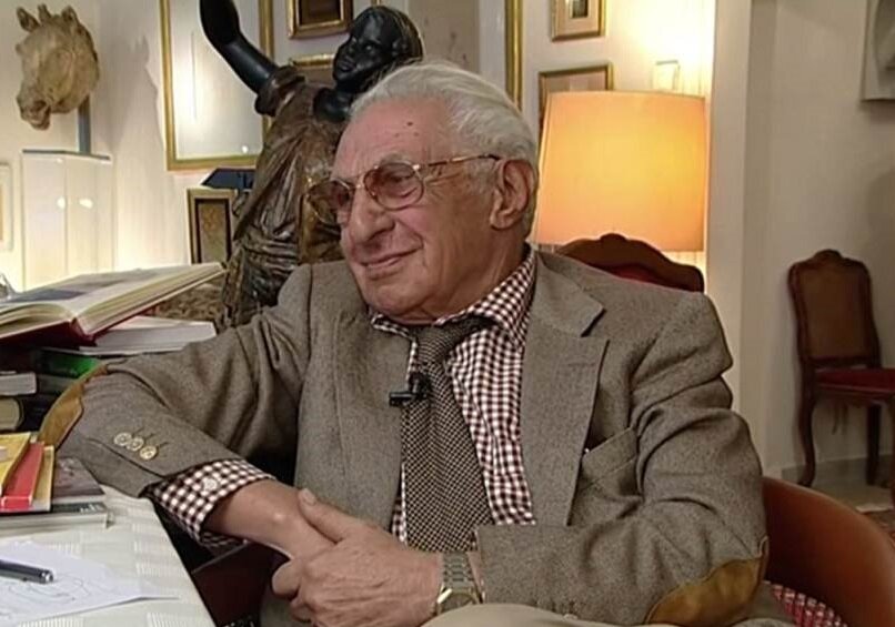 ساختمان شیشهای فرمانفرماییان در آتش جنگ اسراییل