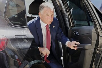 سیانان: دولت ترامپ هنوز به مذاکره با ایران امیدوار است