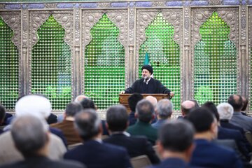 سیدحسن خمینی: تلاش دشمنان  تحریف و دروغ پردازی برای تضعیف شخصیت امام(ره) است/ عزت ملی ما نباید تحت هیچ شرایطی تضعیف شود