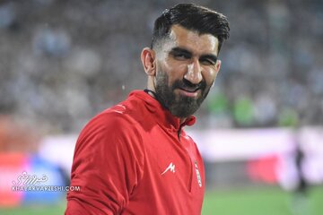 عذرخواهی بیرانوند روی آنتن زنده؛ هنوز دکتر نیستم!
