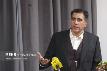علیرضا معزی: ولایتپذیری اقتضا میکند آغلپنداران وطن، از توهین و جسارت به ساحت مردم عذرخواهی و توبه کنند