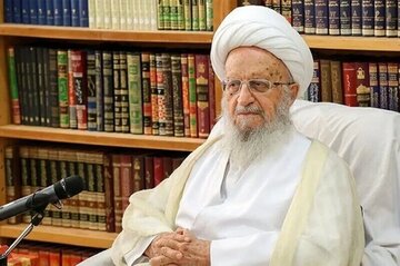 فتوای آیتالله مکارم شیرازی: هر شخص یا رژیمی، رهبری و حاکمیت را تهدید کند، حکم محارب دارد