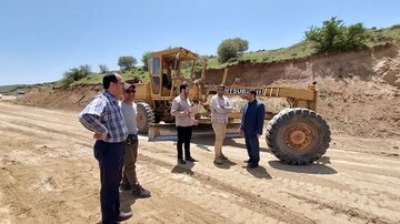 مسیر روستای چاله – اکبرآباد توسط بسیج سازندگی بهسازی شد