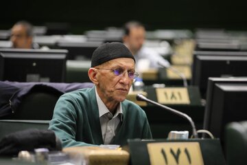نماینده عضو جبهه پایداری: نتیجه مذاکرات ایران و آمریکا هرچه باشد، میتواند به انسجام افکار عمومی در کشور کمک کند/ ایستادگی بر اصول بهترین راه است