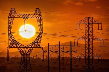 هیچ آسیبی به زیرساختهای آب و برق کشور وارد نشده است