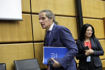 واکنش دیرهنگام گروسی به حملات اسرائیل به تاسیسات هستهای: نیروگاههای هستهای هرگز نباید مورد حمله قرار گیرد