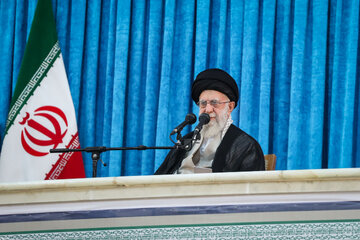 واکنش رهبر انقلاب به طرح آمریکایی ها در مذاکرات عمان درباره غنی سازی