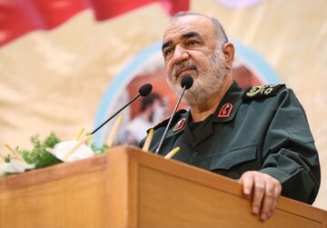 پیام فرمانده کل سپاه به صادق آهنگران
