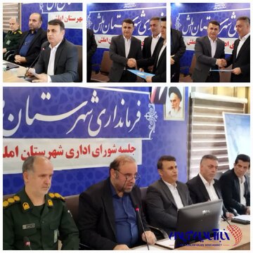 پیروی از منویات رهبری قطب نمای مسیر دولت است