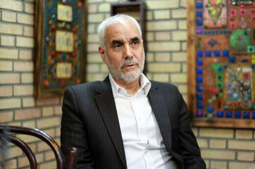 پیشنهاد مهرعلیزاده برای افزایش «اختیاراتِ اقتصادی» استانداران/ نگران فدرالیسم و تجزیه نباشیم/ استقلالِ ملی استانها یک ضرورت است