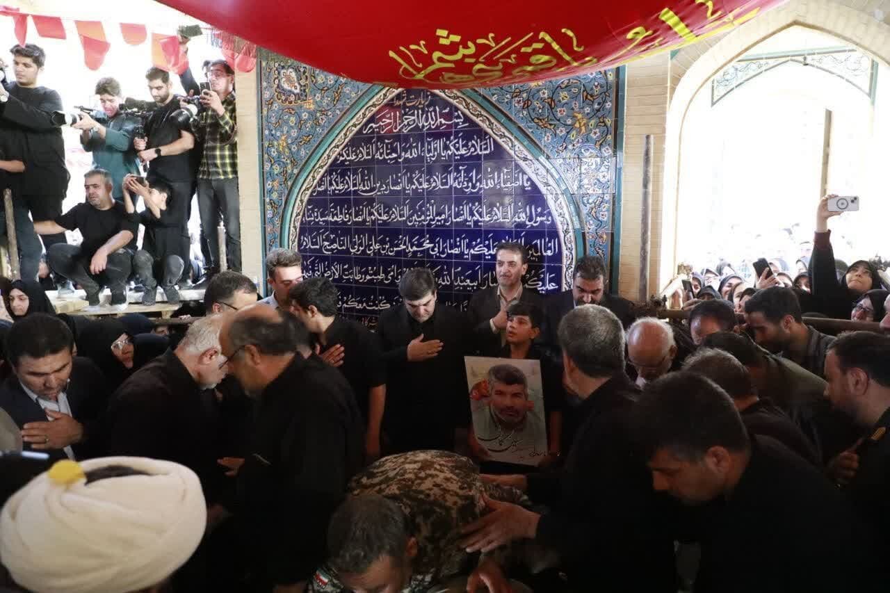 گزارش تصویری/ مراسم تشییع پیکر شهید والامقام حسین کمالی اردکانی