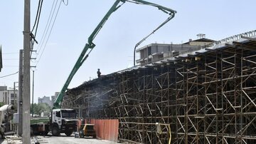 ۳ پارت از عرشه تقاطع غیر همسطح شهدای خدمت شهرکرد تکمیل شد