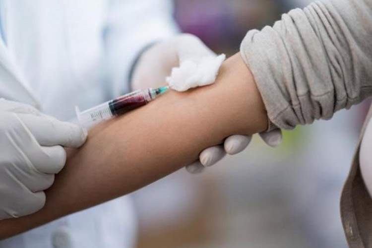 آزمایش خون جدید، سرطان را سال‌ها پیش از بروز علائم تشخیص می‌دهد