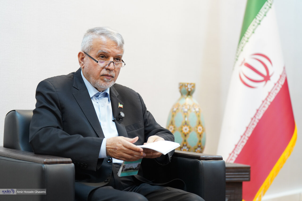 از تختجمشید تا امروز: هویت ایرانی در برابر ایرانهراسی/ طی جنگ پزشکیان برخلاف توصیههای امنیتی کنار مردم ماند/ جنگ هویت ملت ایران را تقویت کرد