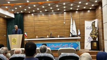 انتقاد معاون استاندار کردستان از توطئه‌های رژیم صهیونیستی علیه ایران و بی‌توجهی به حقوق بشر