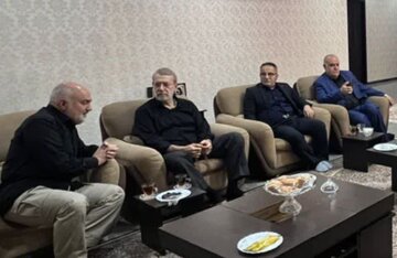 تأکید بر شتاب بخشی بر حل معضلات استان / بیعت مجدد مردم ولایتمدار خوزستان با رهبر معظم انقلاب اسلامی/