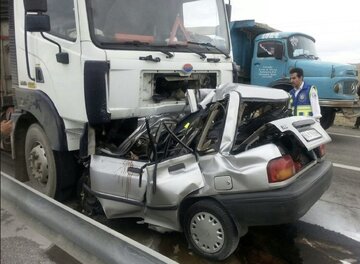 تصادف پراید و کامیون در محور دانسفهان – بوئینزهرا / ۲ کشته و ۴ مصدوم