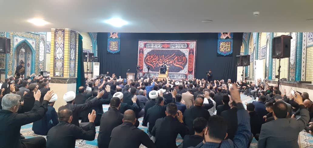 تصاویر | حضور استاندار خوزستان در عزاداری شب عاشورا؛ از حصیرآباد تا هیئت‌های خرمشهری و قشقایی