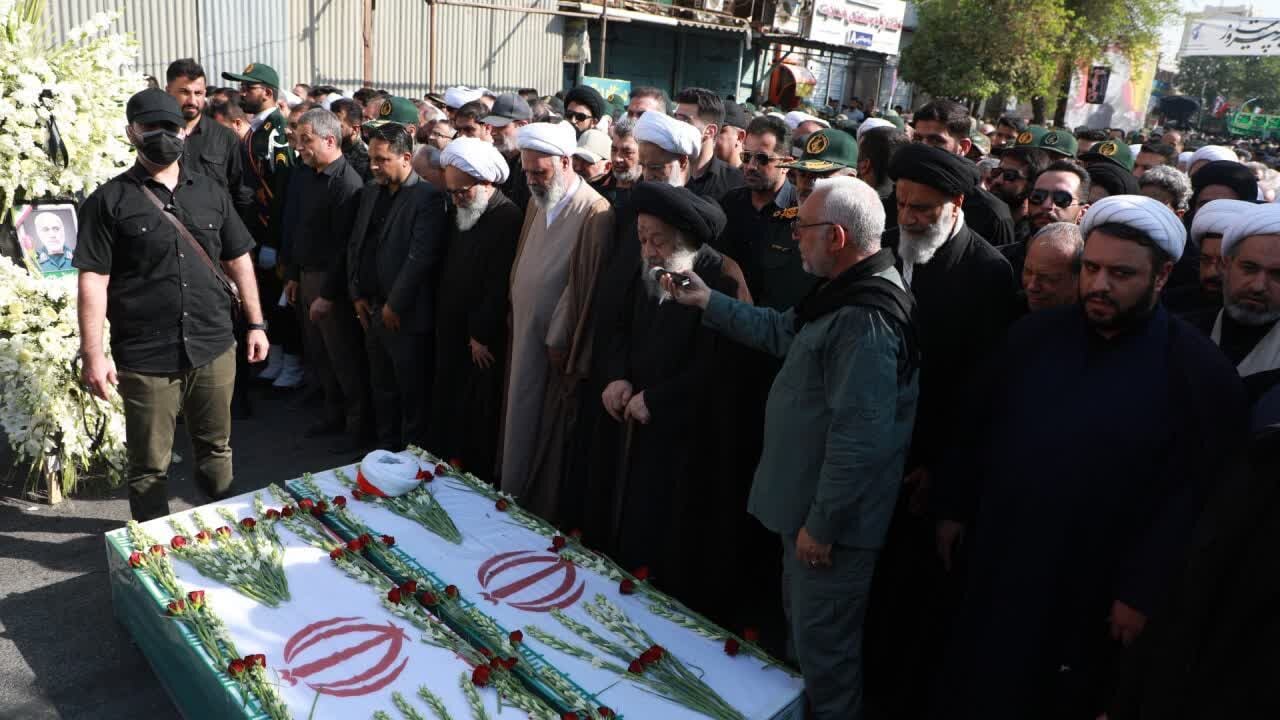 تصاویر | میراث رشید بر دوش مردم؛ تصاویری از بیعت دوباره در پایتخت مقاومت