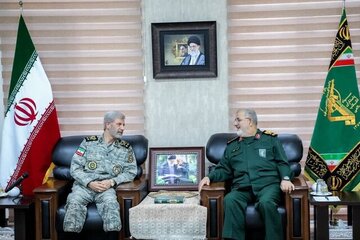 جزئیات مهم از دیدار فرماندهان کل ارتش و سپاه/ برای تکرار ضربه به دشمن در آمادگی کامل هستیم