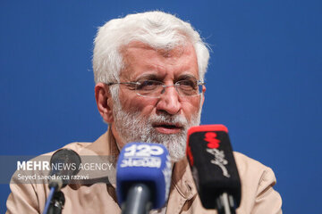 جلیلی: اینکه یک مقام غربی درباره رهبر انقلاب میگوید «آدم مؤمنی هستی»، اعتراف دشمن به شأن مومنانه رهبری است/ فتنه از شک و تردید بوجود میآید