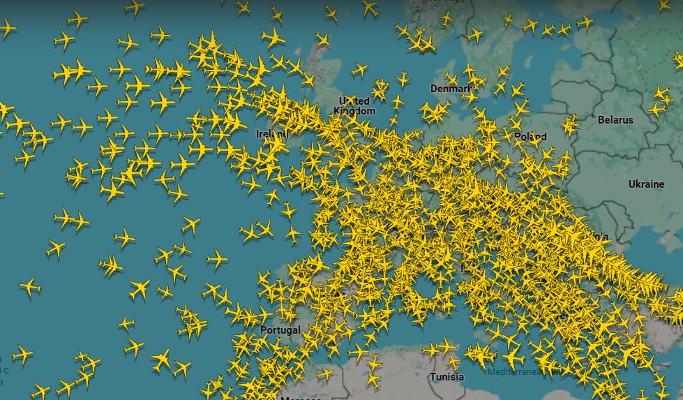 راز نظم در آسمان / چرا هواپیماها در آسمان با یکدیگر برخورد نمی‌کنند؟