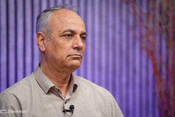 زیدآبادی: آقای پزشکیان به سرعت پا در میانی کند/ بعضی از دوستان زندانی چند صباحی از ادبیات گزنده فاصله بگیرند؛ به جایی برنمیخورد!