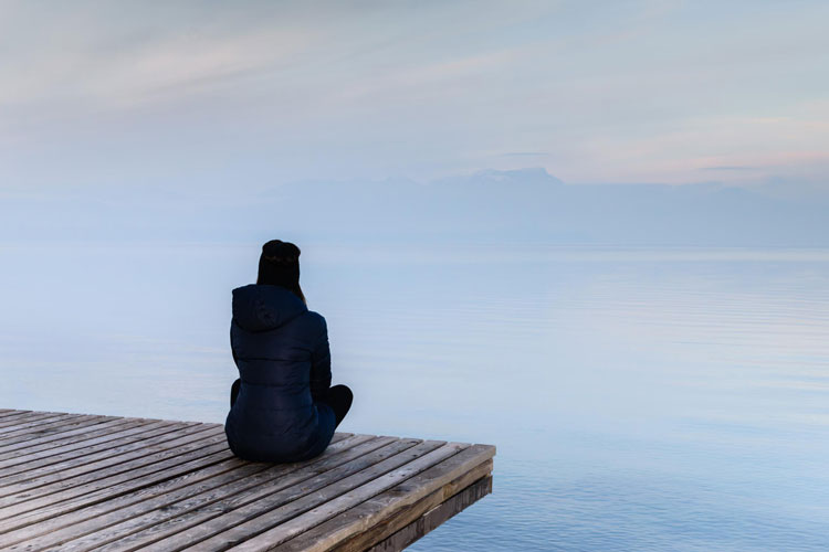 سازمان جهانی بهداشت:از هر شش نفر یک نفر از تنهایی رنج میبرد