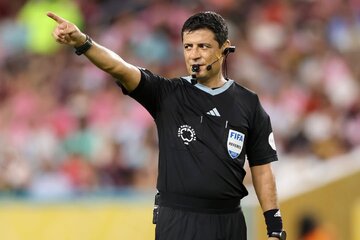 عکس | ملاقات ترامپ با علیرضا فغانی در جشن قهرمانی چلسی