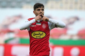 غیبت یک پرسپولیسی در اردوی ترکیه/تاکید هاشمیان برای ماندن هافبک سرخها