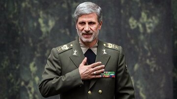 فرمانده کل ارتش: دشمن نقشههای شومی برای کشور داشت