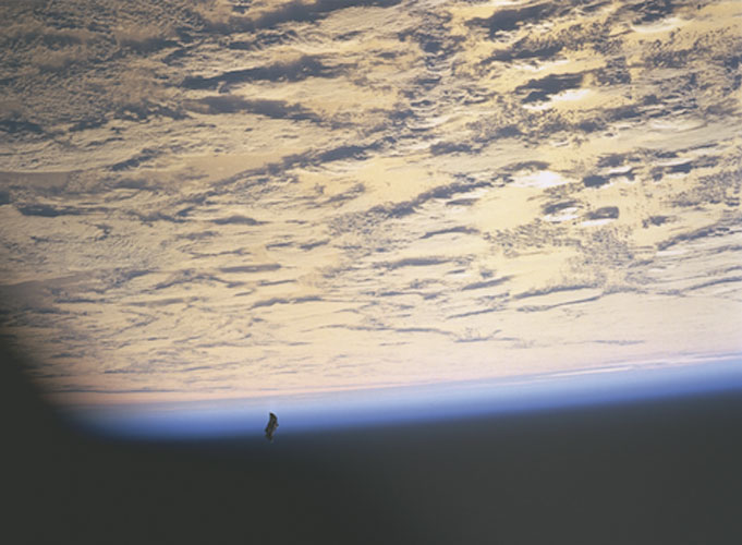 ماهواره شوالیه سیاه: افسانه‌ای ۱۲۰ ساله میان علم و خیال