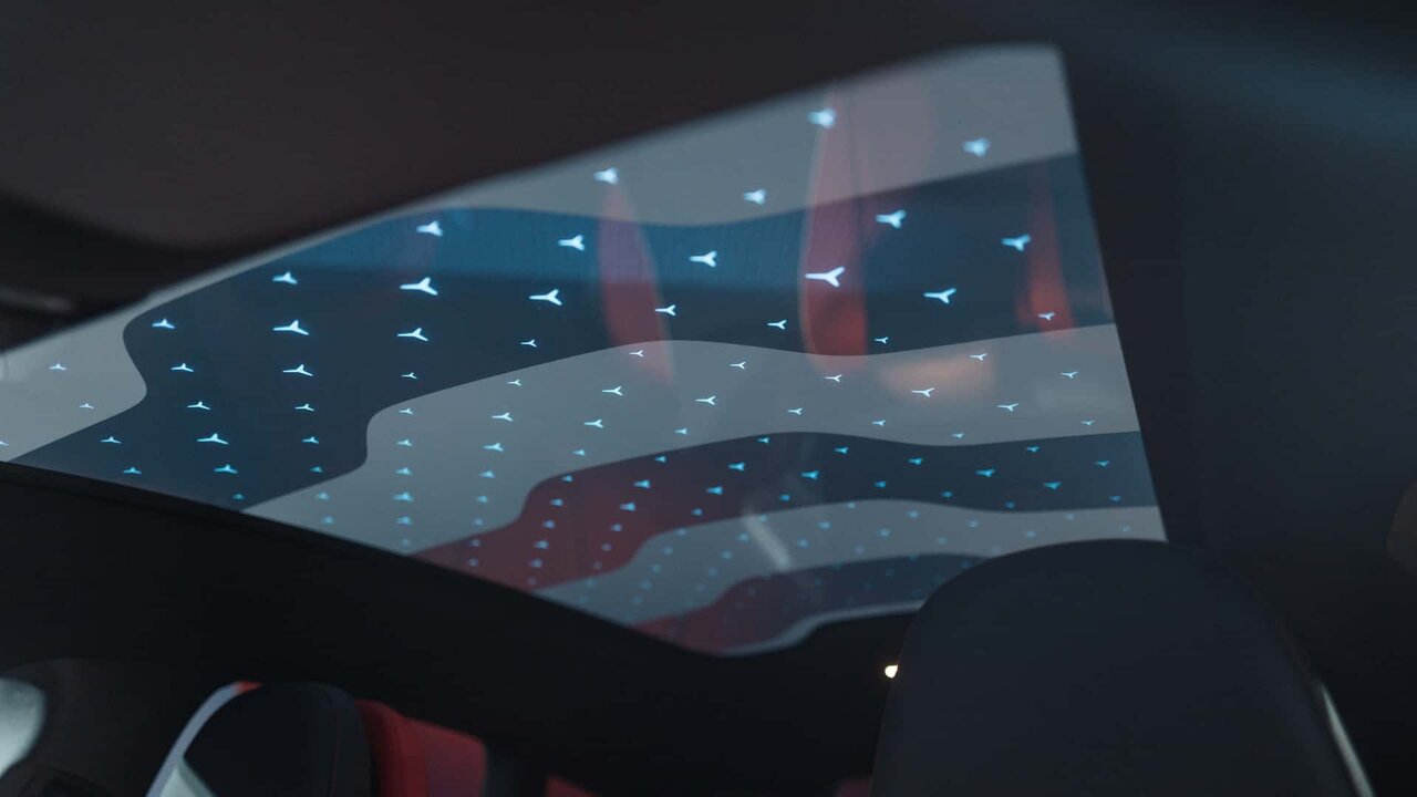 محصول جدید مرسدس بنز با سقف ستارهای / عکس