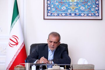 محمد مهاجری: کشور در شرایط جنگی است و رئیس جمهور نباید با خواهش و تمنا کشور را اداره کند/ باید به صداوسیما دستور بدهد به بعضی افراد تریبون ندهد