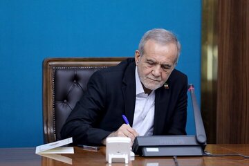 نامه ۸۰ اساتید و پژوهشگران اقتصاد اسلامی به مسعود پزشکیان