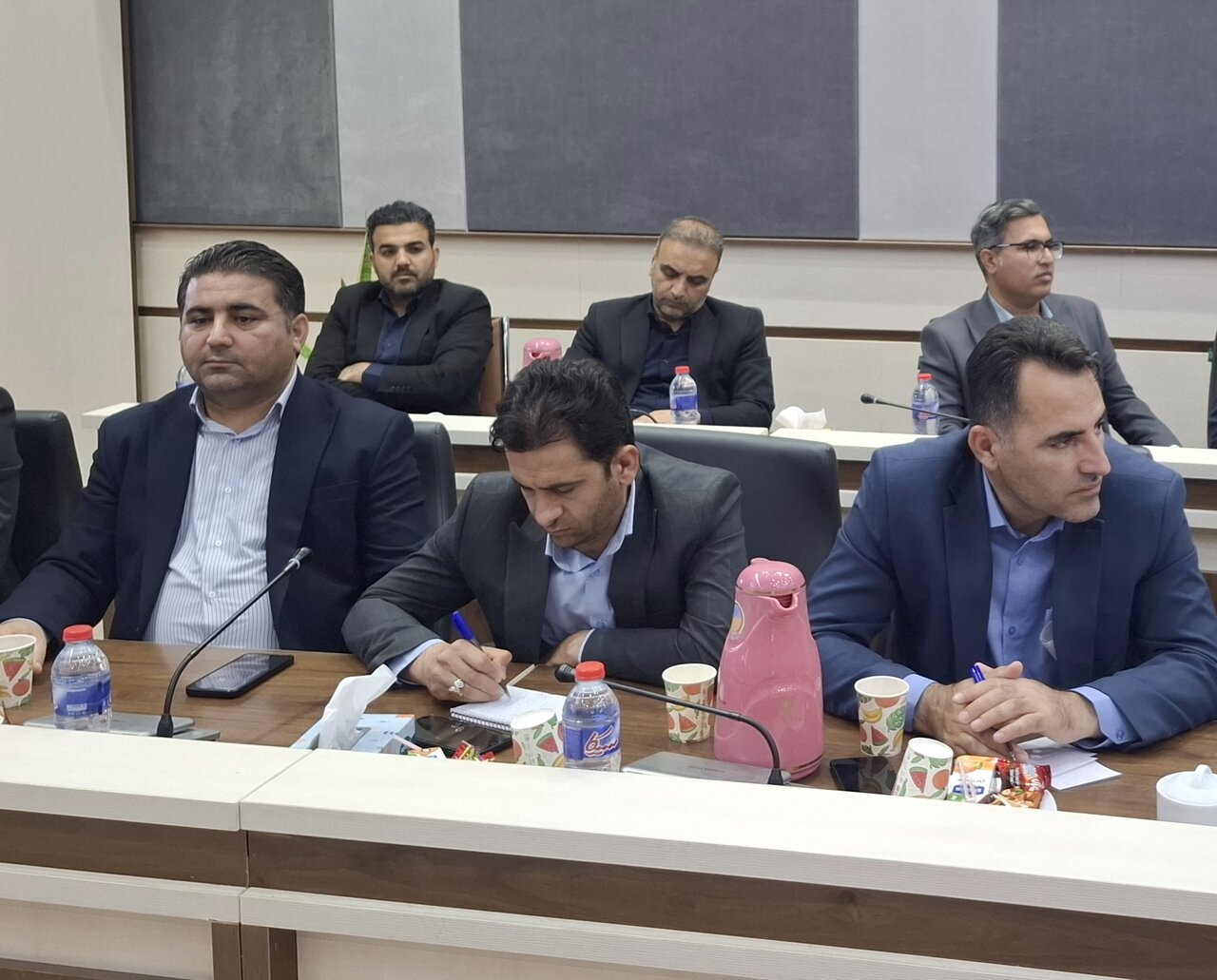 نشست بخشداران خوزستان با سرپرست معاونت سیاسی اجتماعی استانداری برگزار شد