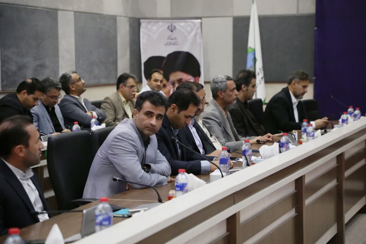 نشست بخشداران خوزستان با سرپرست معاونت سیاسی اجتماعی استانداری برگزار شد