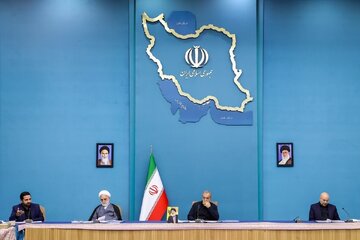 هشدار حقوقدان درباره مصوبه جدید شورای عالی فضای مجازی / چرا درآمد حاصل از فروش ترافیک باید به معاونت علمی ریاستجمهوری برسد؟